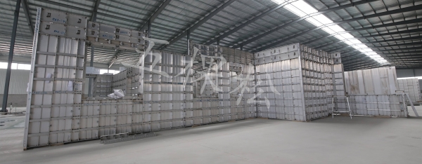 五棵松木業為您分析：廊坊為什么會成為建筑模板基地？