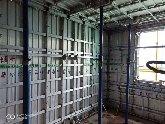 五棵松聯手北京建工，