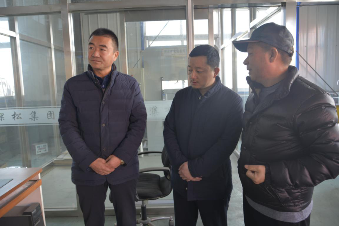 熱烈歡迎蘭州三友木業有限公司領導到五棵松木業參觀考察！