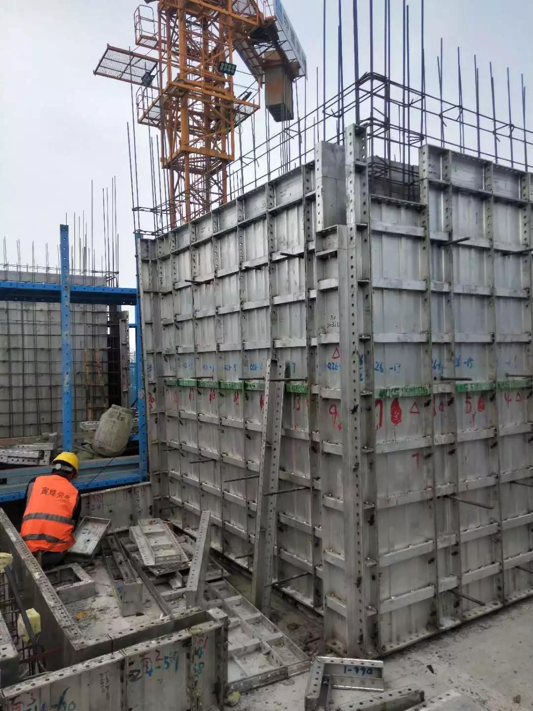 五棵松鋁模板經(jīng)典案例之濰坊歌爾綠城項(xiàng)目